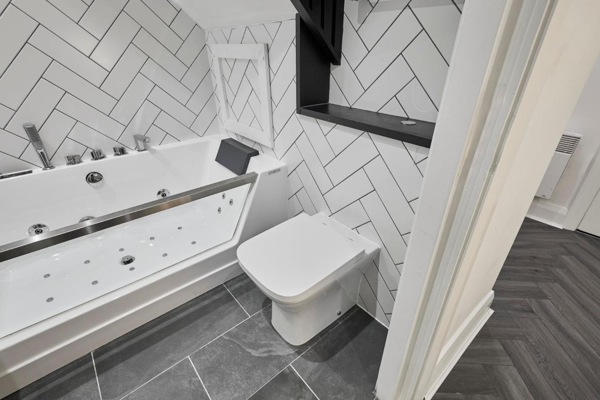 Host & Stay - Queen Square Hideaway Liverpool Extérieur photo